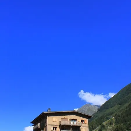 Planards Centre Foot Of The Planards Slopes شقة