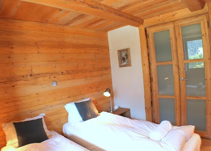 Planards Centre Foot Of The Planards Slopes * Chamonix