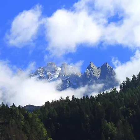 Planards Centre Foot Of The Planards Slopes Apartamento