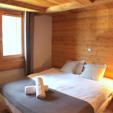 Planards Centre Foot Of The Planards Slopes Apartamento