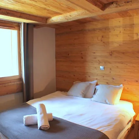 Planards Centre Foot Of The Planards Slopes Chamonix Mont Blanc