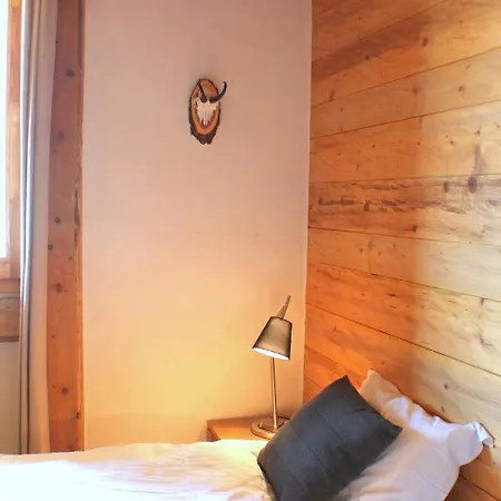 Planards Centre Foot Of The Planards Slopes